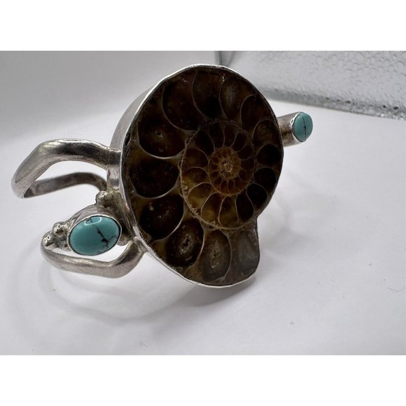 Native American Sterling Silver Statement Cuff Fossilized Nautilus w/ Turquoise - Picture 3 of 13